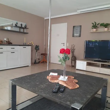 Appartamento Doerrs Vacation With Heated Pool And Garden Weissbach (Hohenlohe)